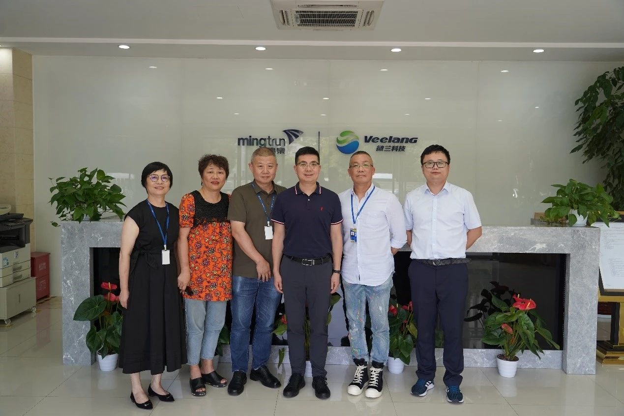 浙江大学控股集团总经理余飞鹏一行莅临浙大乐鱼官方端网站登录入口_乐鱼leyu(中国)
调研指导